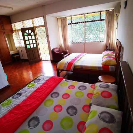Lpm Room Tanjung Bungah  Extérieur photo