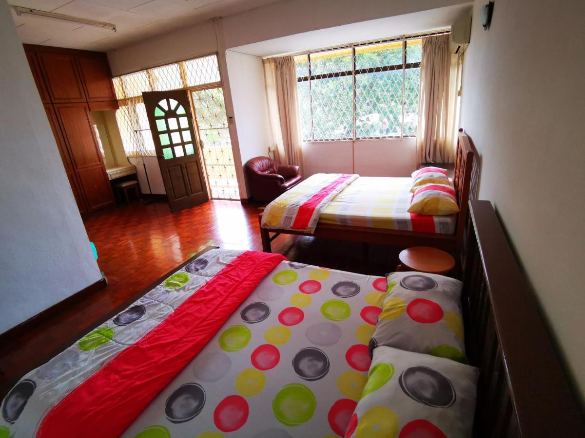 Lpm Room Tanjung Bungah  Extérieur photo